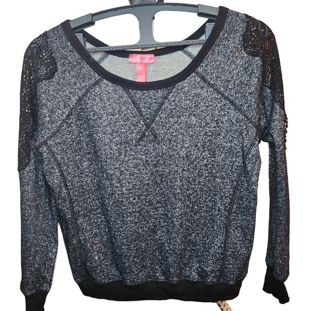 Mix & Co. Lacey Shoulders Long Sleeve Light Weight Knit Top Ladies Size Medium
